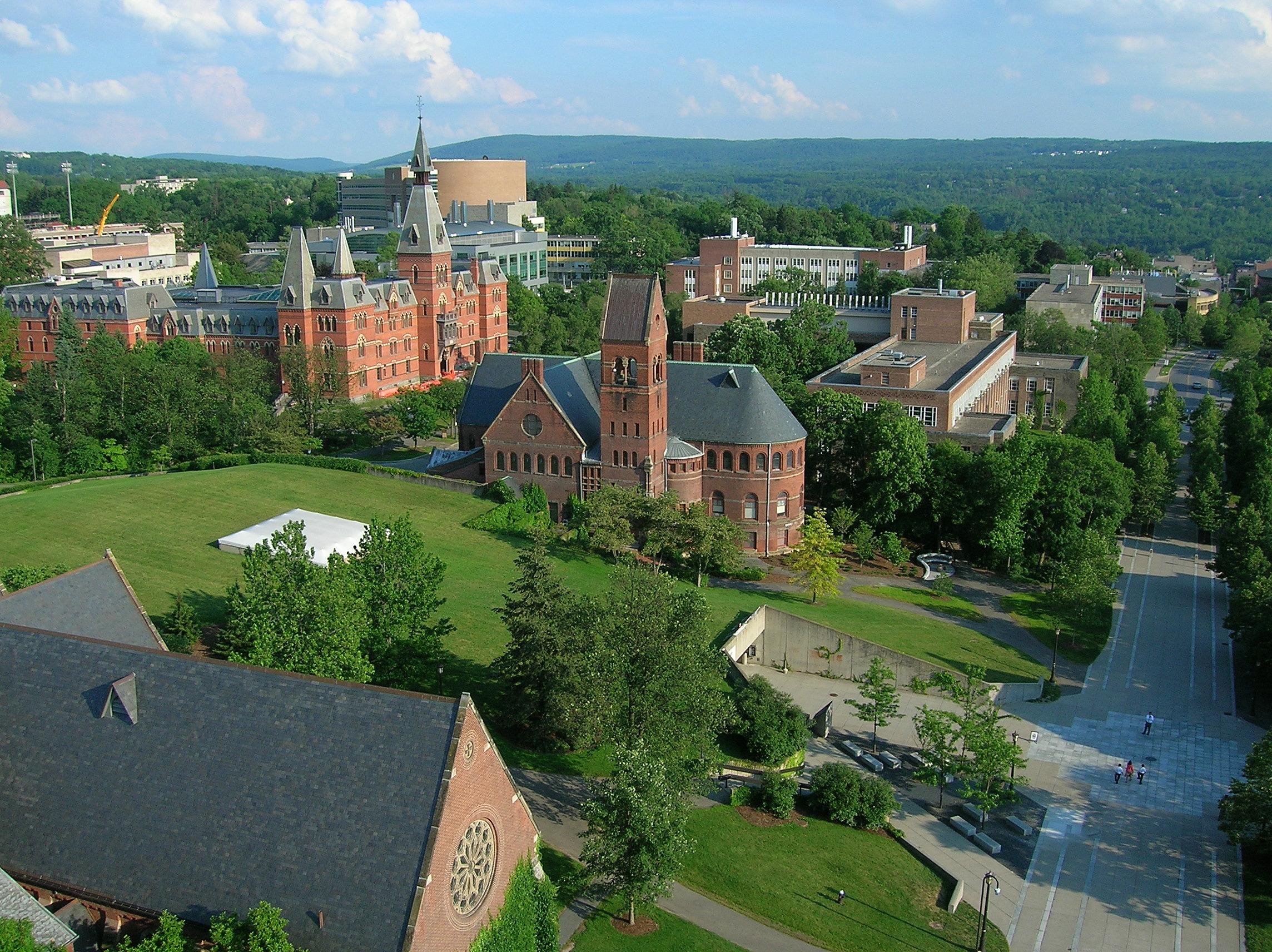 Universidade Cornell fecha acordo multimilionário com governo Trump para recuperar verbas