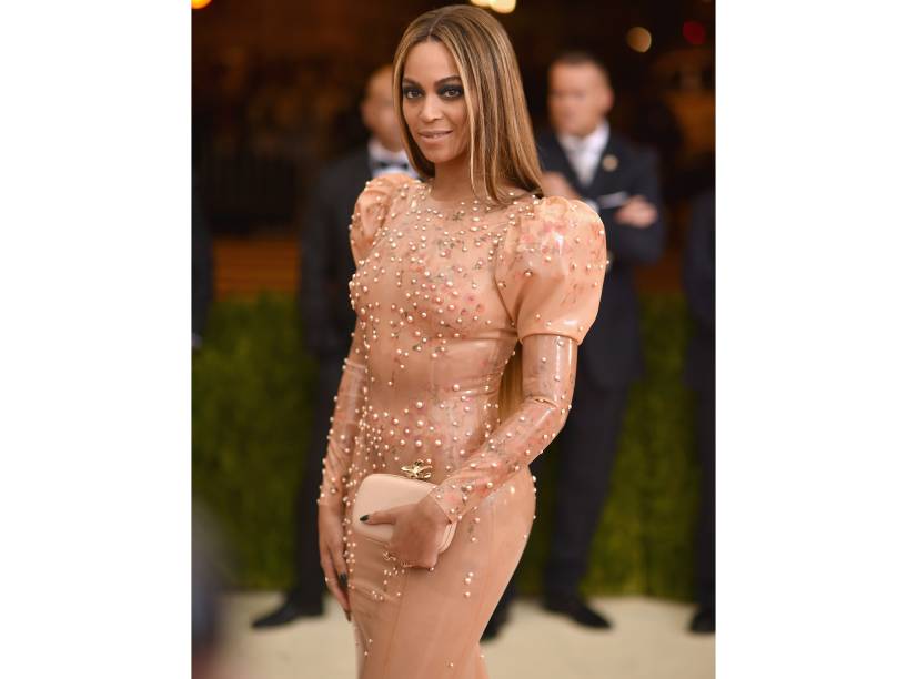 Beyoncé usou um vestido Givenchy de látex no MET Gala 2016