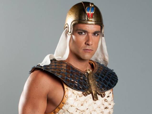 <p>O ex-global Sergio Marone é Ramsés II em Os Dez Mandamentos, da Record</p> <p>O ex-global Sergio Marone é Ramsés II em Os Dez Mandamentos, da Record</p>