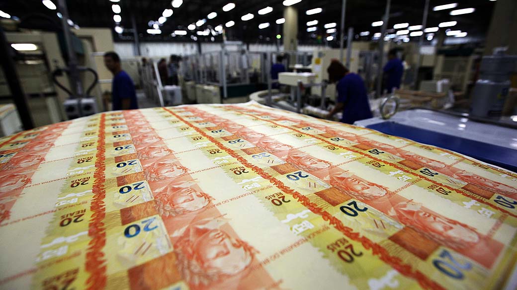 Em doze meses, o governo central teve déficit de 143,85 bilhões de reais, ou 2,30% do PIB