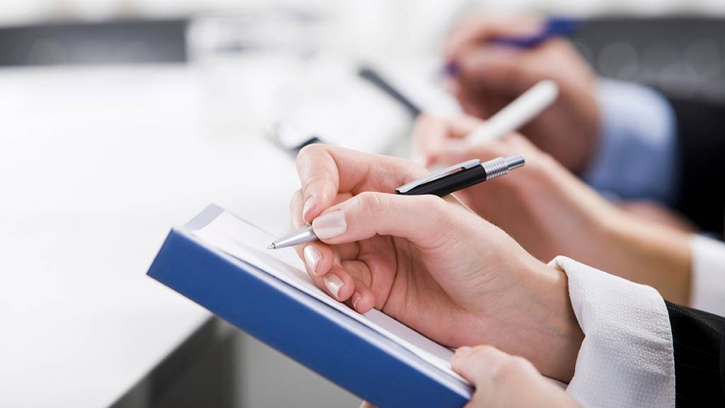 Concurso TJ PR: edital com 60 vagas e salários de R$ 9,5 mil foi publicado