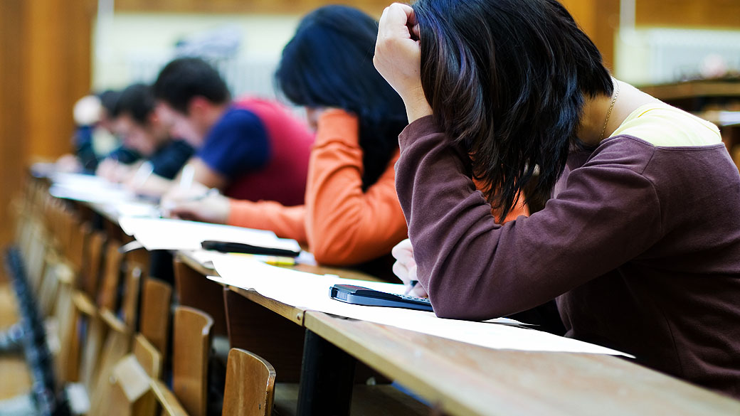 Estudantes realizam prova do Enem