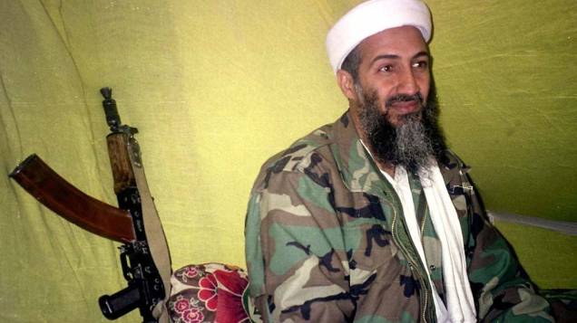 Osama bin Laden em coletiva de imprensa no sul do Afeganistão em 1998 Osama bin Laden em coletiva de imprensa no sul do Afeganistão em 1998