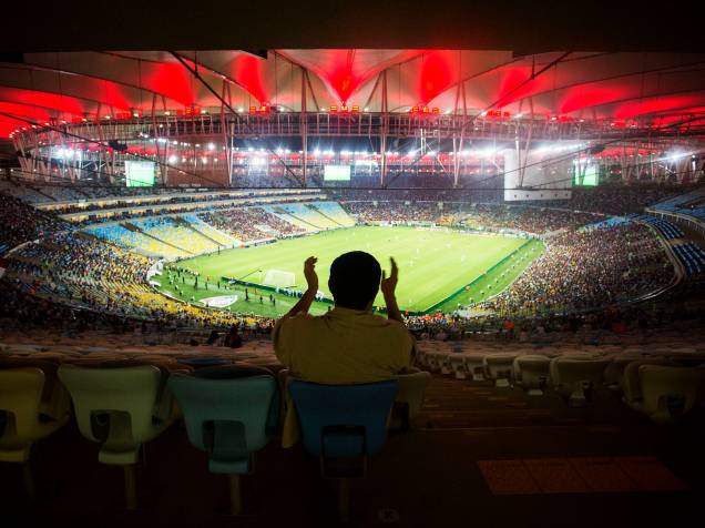 Um ano após a Copa do Mundo, Estádio do Maracanã recebe clássico entre Flamengo e Fluminense Um ano após a Copa do Mundo, Estádio do Maracanã recebe clássico entre Flamengo e Fluminense