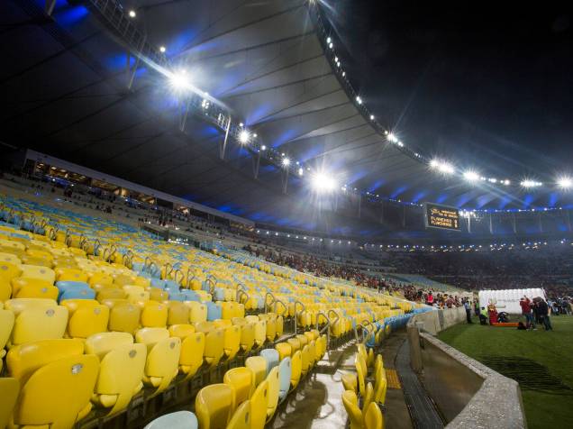 Um ano após a Copa do Mundo, Estádio do Maracanã recebe clássico entre Flamengo e Fluminense Um ano após a Copa do Mundo, Estádio do Maracanã recebe clássico entre Flamengo e Fluminense