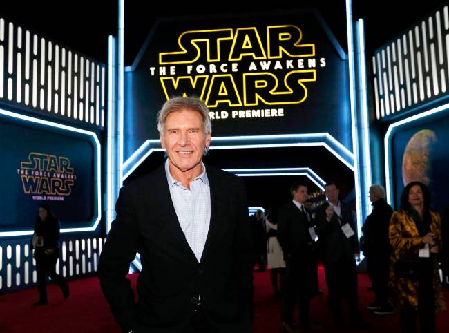 alx_star-wars-20151215-10_original.jpeg Harrison Ford na pré-estreia em Hollywood de 'Star Wars: Episódio VII – O despertar da força'