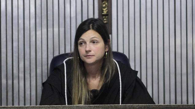A juíza Milena Dias no terceiro dia de julgamento de Lindemberg Alves Fernandes, acusado de matar a ex-namorada Eloá Pimentel, em 2008 A juíza Milena Dias no terceiro dia de julgamento de Lindemberg Alves Fernandes, acusado de matar a ex-namorada Eloá Pimentel, em 2008