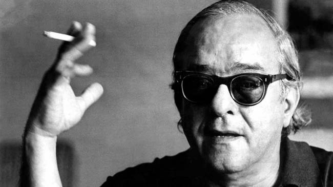 O poeta e compositor Vinicius de Moraes fazia da sua paixão por mulheres e pela vida inspiração para escrever