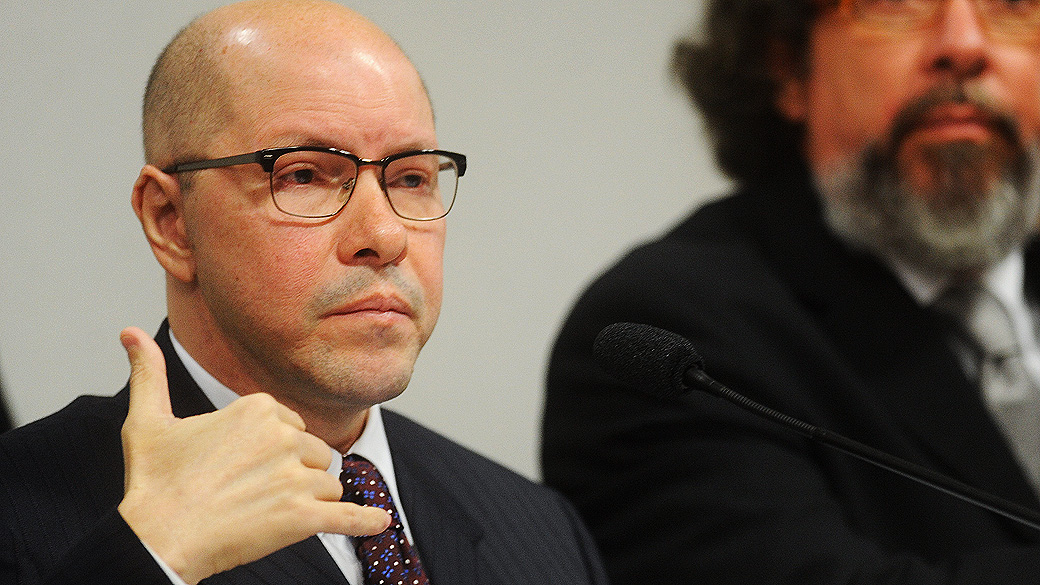 Demóstenes Torres depõe no Conselho de Ética