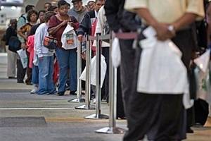 fila-desempregados-eua.jpg