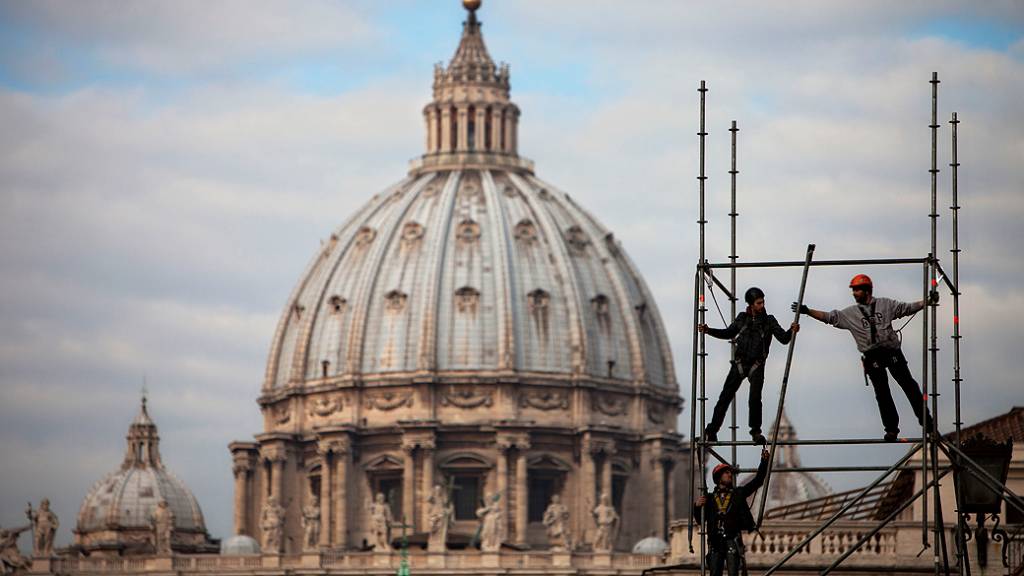 Vaticano vende ativos para pagar empréstimo que financiou imóveis de luxo