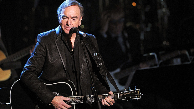 O roqueiro Neil Diamond (620)