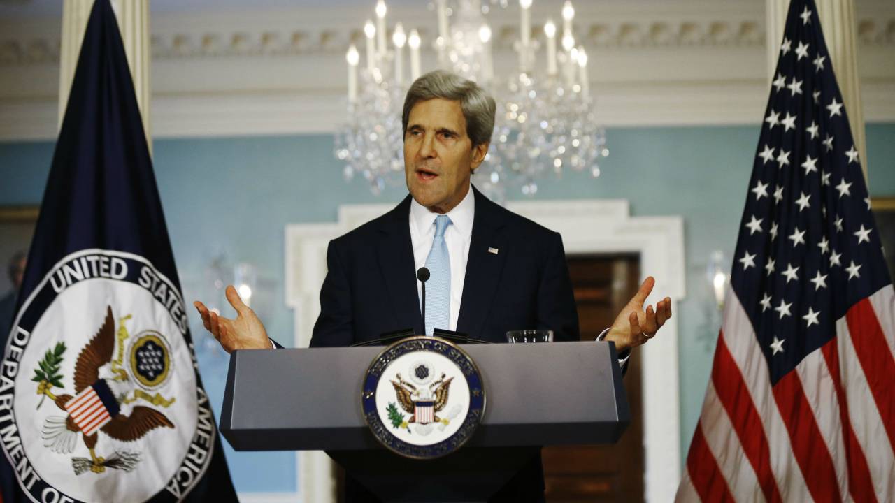 O secretário de estado americano John Kerry fala sobre a atuação dos EUA na guerra civil síria