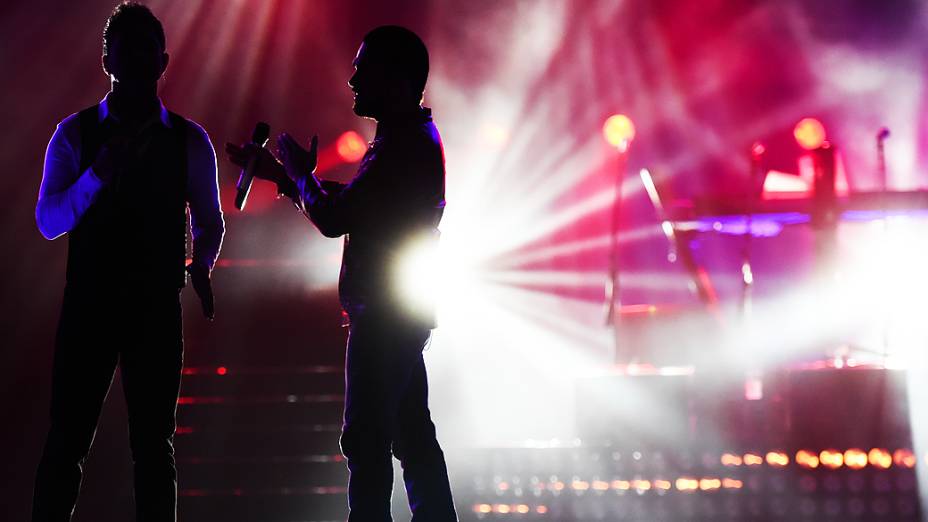 Zezé Di Camargo e Luciano durante gravação do DVD Flores em Vida, no Citibank Hall, em São Paulo