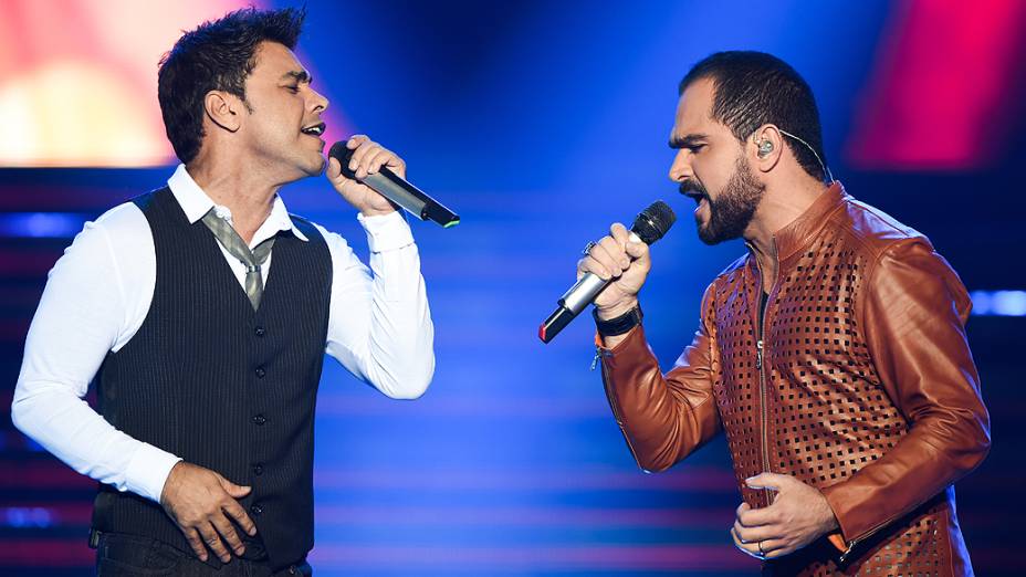 Zezé Di Camargo e Luciano durante gravação do DVD Flores em Vida, no Citibank Hall, em São Paulo