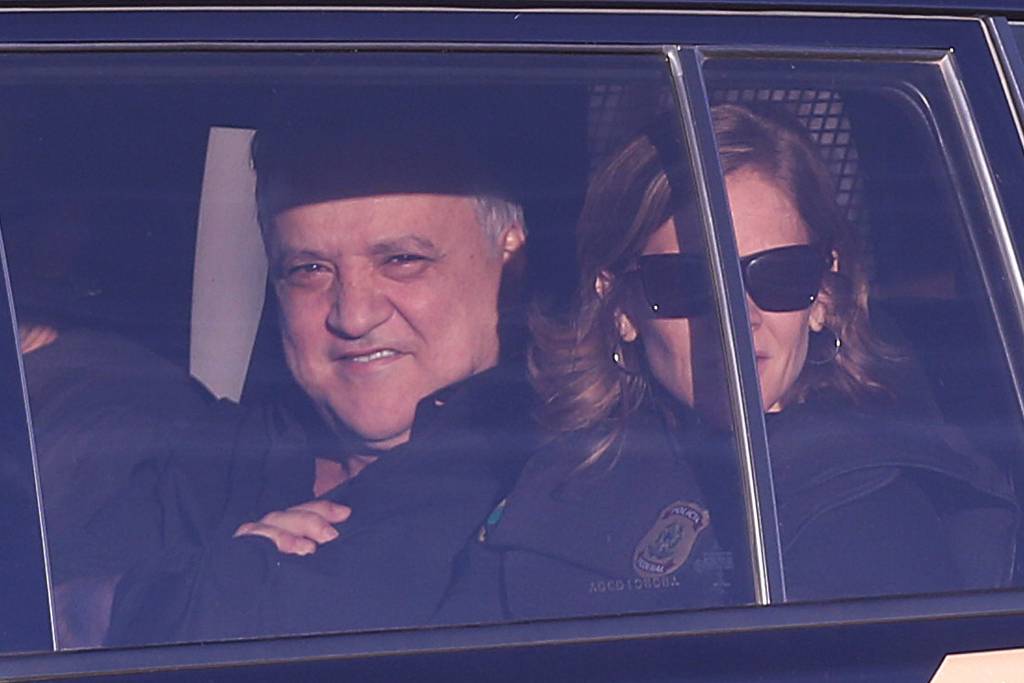 Cavendish e Cachoeira voltam para a prisão