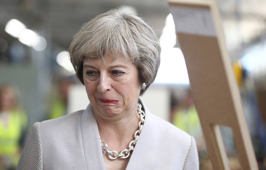 Theresa May, premiê britânica visita uma marcenaria no centro de Londres, na Inglaterra - 03/08/2016