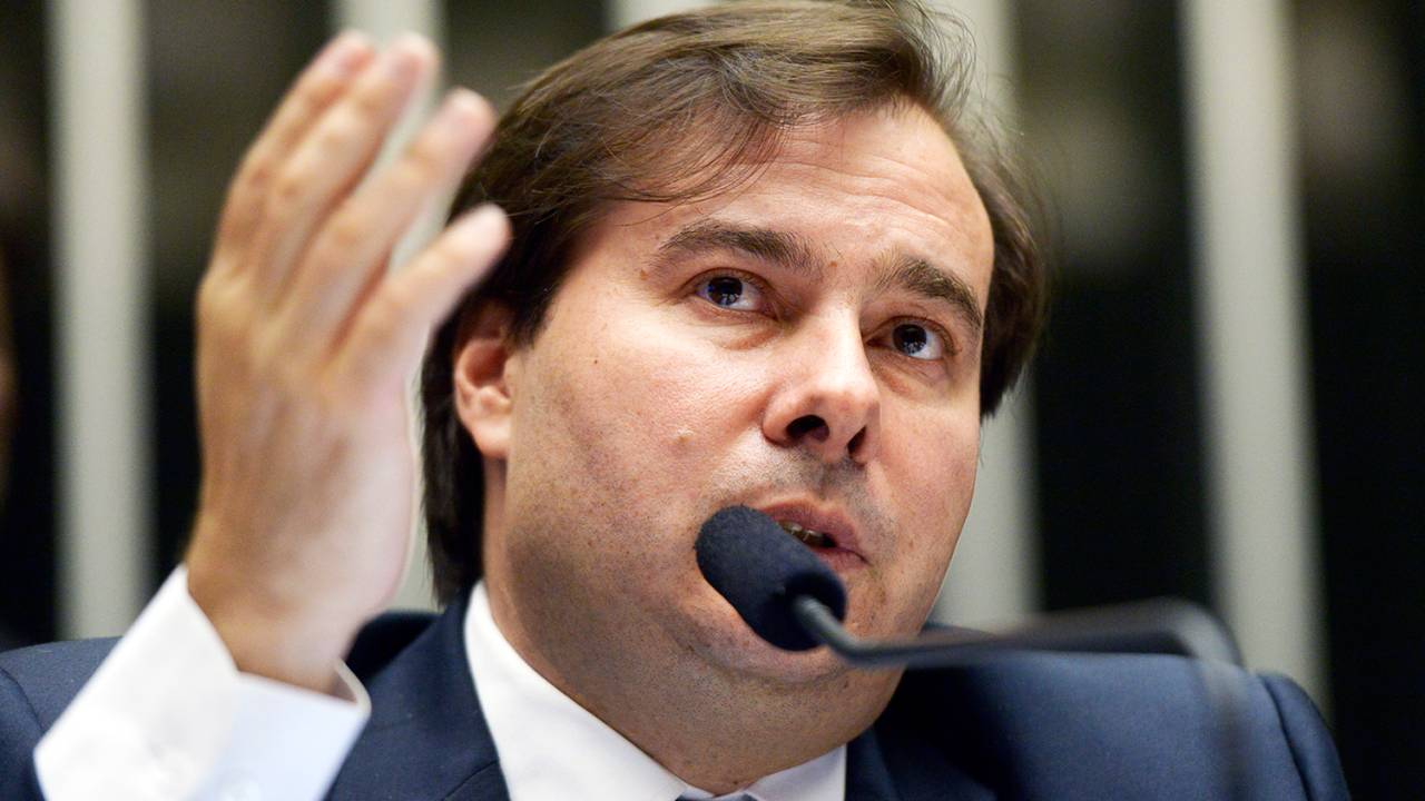 O presidente da Câmara dos Deputados, Rodrigo Maia , durante sessão para análise e votação da Proposta de Emenda à Constituição (PEC) 241/16, que limita as despesas primárias da União ao que foi gasto no ano anterior corrigido pela inflação - 10/10/2016