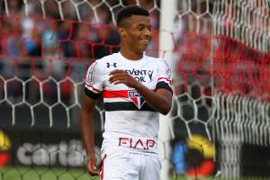 Meia David Neres, de 19 anos, foi novamente o destaque do São Paulo