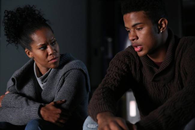 Regina King e Trevor Jackson em 'American Crime' (Foto: Ryan Green/ABC)