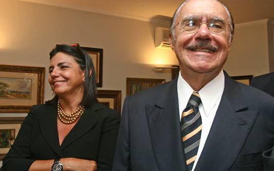 Mantega e reitora da UFV disputam o troféu do mês com Madre Superiora e Magro Velho