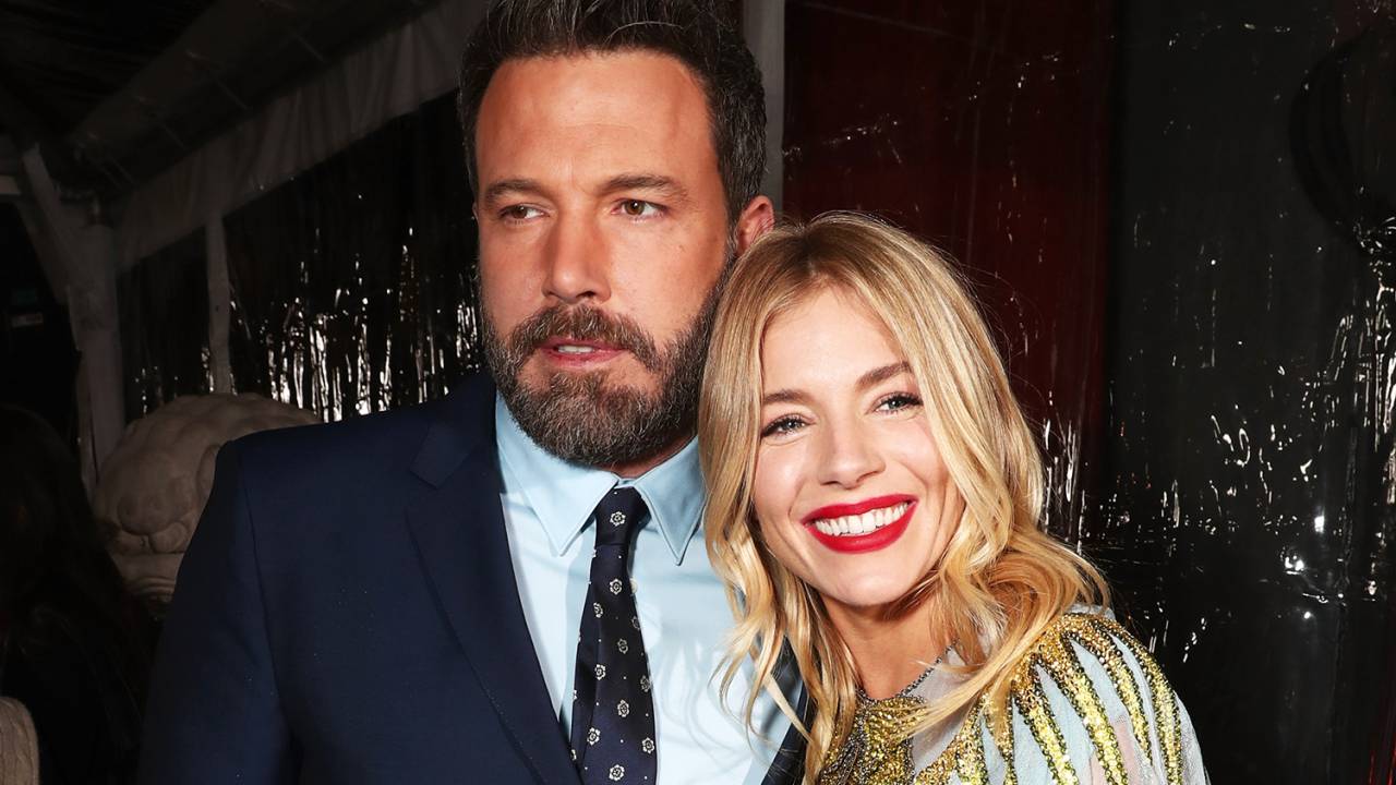 Ben Affleck e Sienna Miller na premiere de 'Live By Night', em Hollywood - 09/01/2017