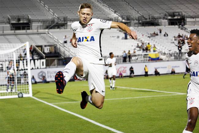 Marlone comemora após marcar gol, durante partida entre Corinthians e Vasco, válida pelas semifinais da Flórida Cup 2017, realizada no Brighthouse Networks Stadium, em Orlando (EUA) - 18/01/2017