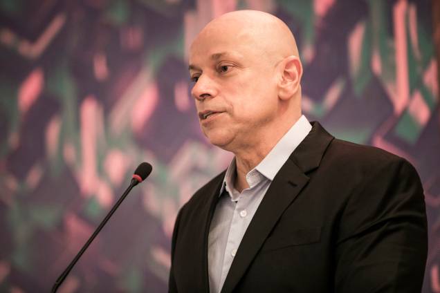 <b>O historiador da Unicamp Leandro Karnal também expôs suas ideias sobre o consumo moderno no evento</b> <b>O historiador da Unicamp Leandro Karnal também expôs suas ideias sobre o consumo moderno no evento</b>