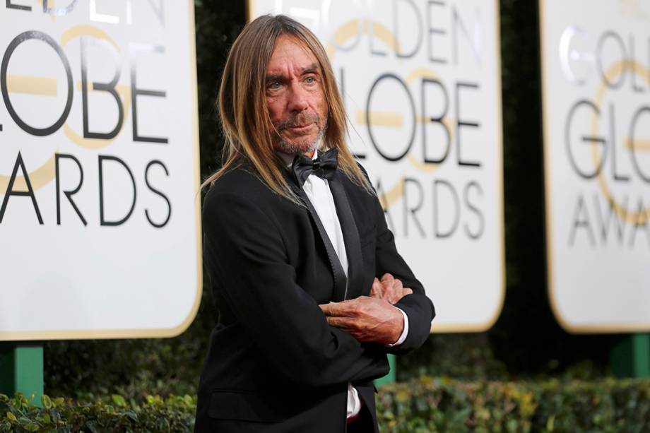 O músico Iggy Pop chega para o Globo de Ouro 2017, em Los Angeles