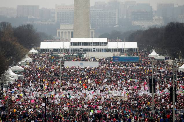 Milhares de pessoas participam da Marcha das Mulheres em protesto por direitos civis, em Washington Milhares de pessoas participam da Marcha das Mulheres em protesto por direitos civis, em Washington