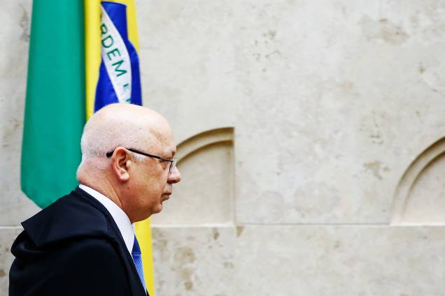 O ministro Teori Zavascki na sessão plenária do STF (Supremo Tribunal Federal) - 04/03/2015 O ministro Teori Zavascki na sessão plenária do STF (Supremo Tribunal Federal) - 04/03/2015