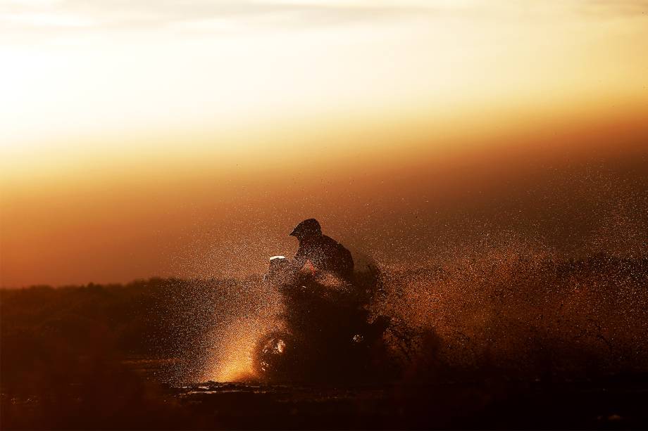 O piloto francês Michael Metge durante o oitavo dia do Rali Dakar 2017, entre as cidades de Uyuni, na Bolívia, e Salta, na Argentina - 10/01/2017