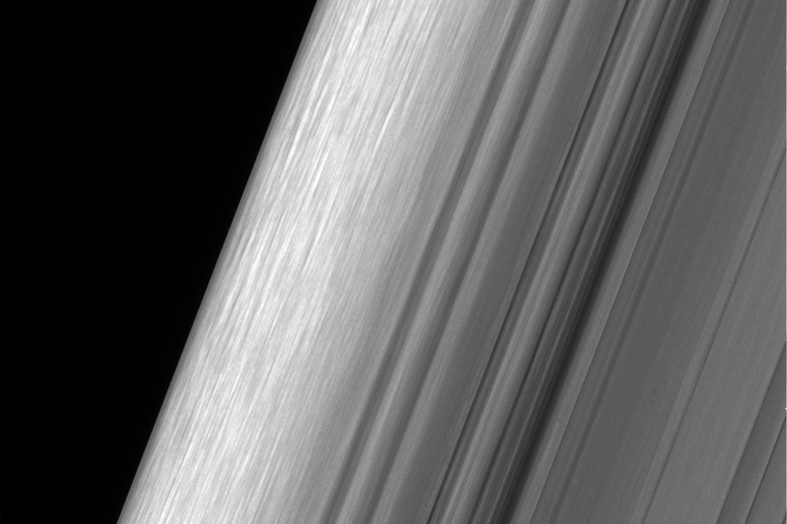 Anéis de saturno podem ser dez vezes mais antigos do que se estimava
