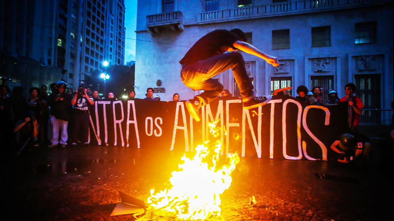 Passe livre - Protesto e queima de catraca
