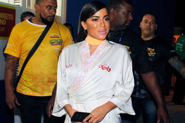 A cantora Anitta chega para show no Camarote Guanabara - 27/02/2017 A cantora Anitta chega para show no Camarote Guanabara - 27/02/2017