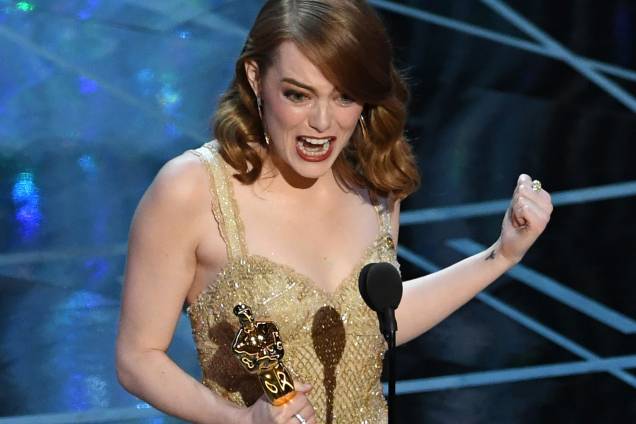 Emma Stone recebe o prêmio de Melhor Atriz pelo filme 'La La Land: Cantando Estações' - 27/02/2017 Emma Stone recebe o prêmio de Melhor Atriz pelo filme 'La La Land: Cantando Estações' - 27/02/2017