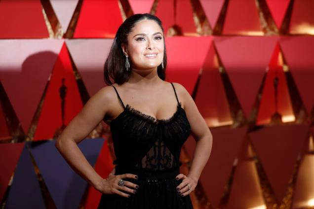A atriz Salma Hayek no tapete vermelho do Oscar - 26/02/2017 A atriz Salma Hayek no tapete vermelho do Oscar - 26/02/2017