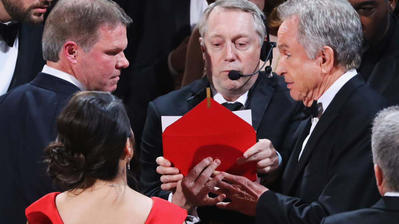 Confusão no anúncio do melhor filme do Oscar