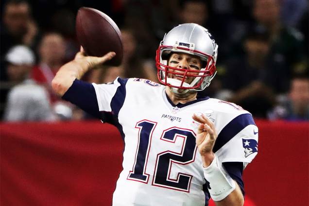 Tom Brady do New England Patriots contra Atlanta Falcons durante a final da 51ª edição do Super Bowl - 05/02/2017 Tom Brady do New England Patriots contra Atlanta Falcons durante a final da 51ª edição do Super Bowl - 05/02/2017