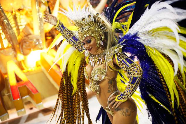 União da Ilha do Governador é a primeira escola a desfilar na segunda noite do Carnaval carioca - 27/02/2017 União da Ilha do Governador é a primeira escola a desfilar na segunda noite do Carnaval carioca - 27/02/2017
