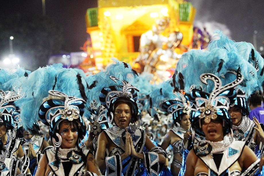 Desfile da escola de samba Unidos de Vila Isabel, no Sambódromo da Marquês de Sapucaí, no Rio de Janeiro (RJ) - 27/02/2017