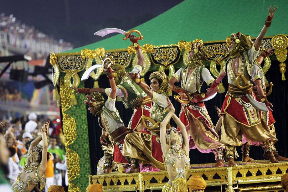 Com o enredo 'As mil e uma noites de uma Mocidade pra lá de Marrakesh', a escola de samba Mocidade Independente de Padre Miguel desfila no Sambódromo da Marquês de Sapucaí, no Rio de Janeiro (RJ) - 28/02/2017