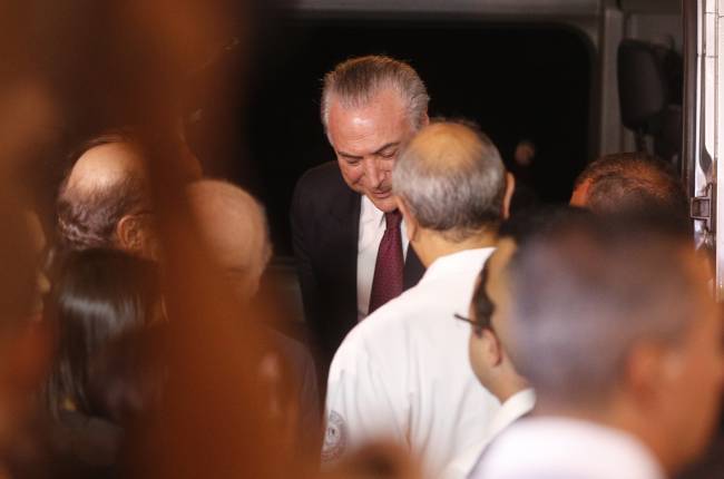 O presidente Michel Temer chega ao hospital Sírio Libanês O presidente Michel Temer chega ao hospital Sírio Libanês - Movimentação em frente ao hospital Sírio Libanês, em São Paulo, onde estava internada a ex-primeira-dama Marisa Letícia Lula da Silva