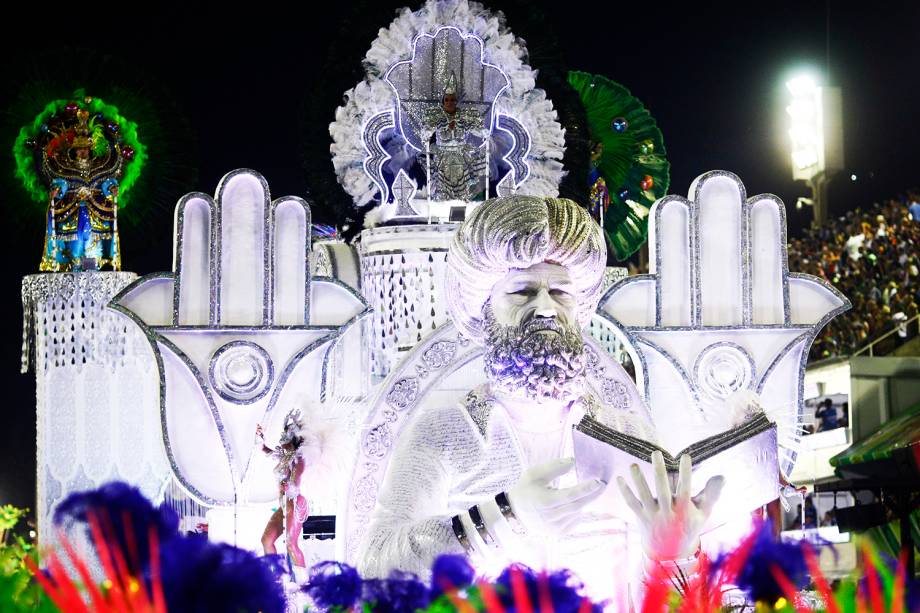 Mocidade Independente de Padre Miguel é a terceira escola a desfilar na segunda noite do Carnaval carioca  - 28/02/2017