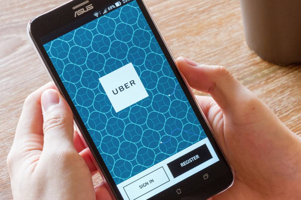 Cidade do Canadá faz parceria com Uber para transporte público