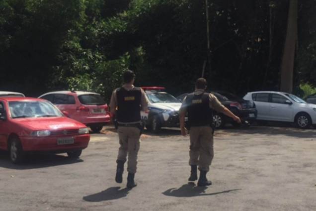 Como não haviam manifestações, policiais foram embora do CT após 25 minutos Como não haviam manifestações, policiais foram embora do CT após 25 minutos