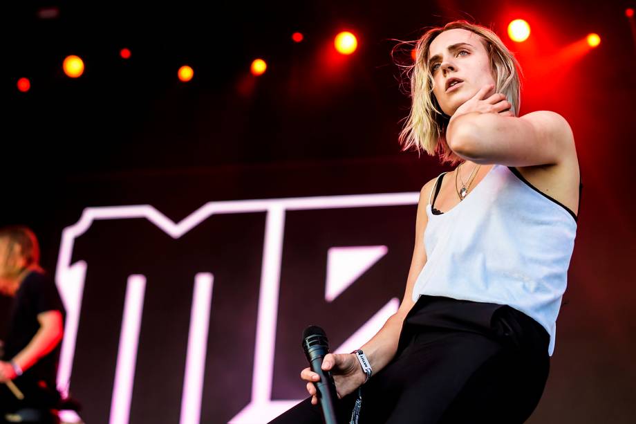 MØ se apresenta no segundo dia do Lollapalooza 2017, no autódromo de Interlagos