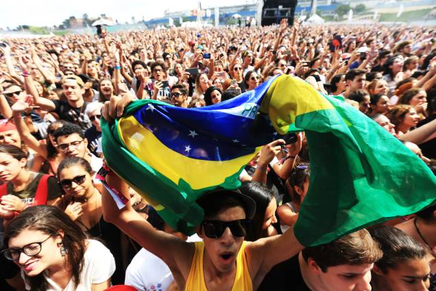 Público curte shows no segundo dia do Lollapalooza, no autódromo de Interlagos, em São Paulo Público curte shows no segundo dia do Lollapalooza, no autódromo de Interlagos, em São Paulo
