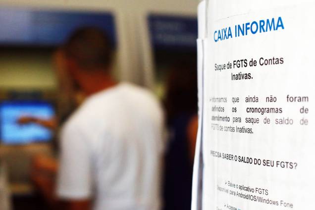 Movimentação nas agências da Caixa Econômica Federal em São Paulo durante mais um dia de saques das contas inativas do FGTS - 10/04/2017 Movimentação nas agências da Caixa Econômica Federal em São Paulo durante mais um dia de saques das contas inativas do FGTS - 10/04/2017