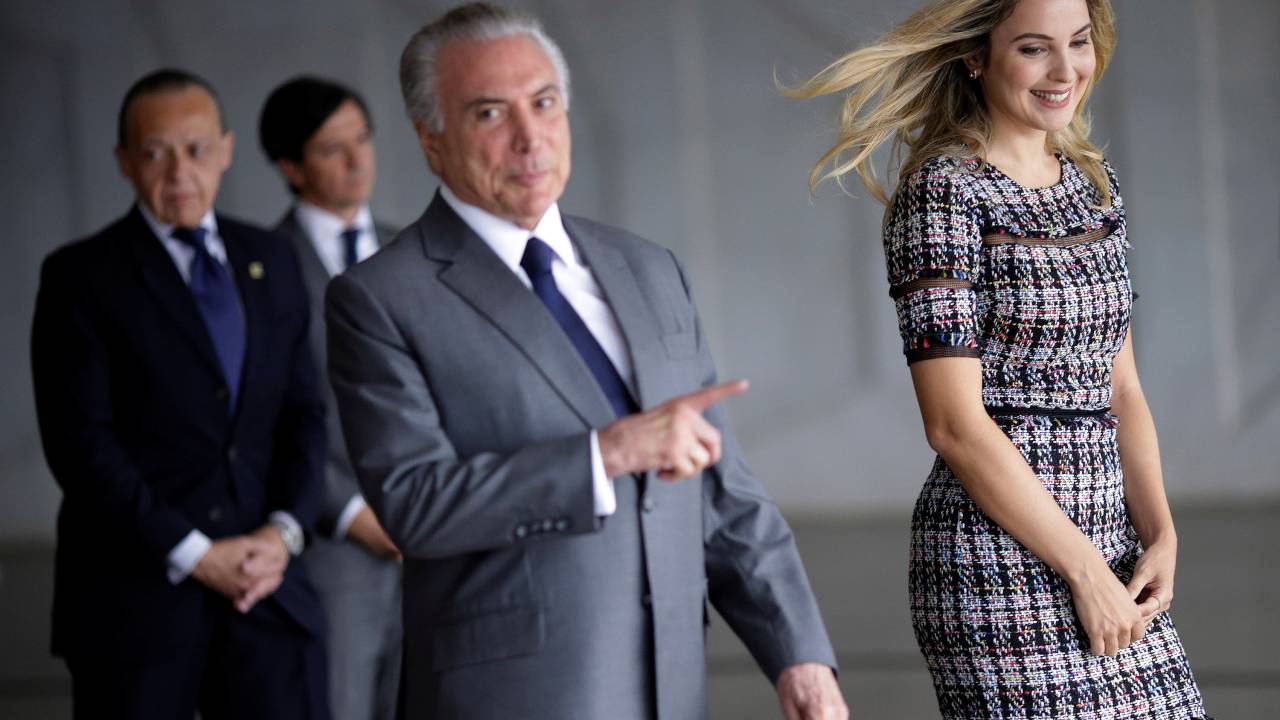 Michel e Marcela Temer recebem o rei da Suécia em Brasília
